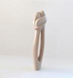 Stenen beeld -
Liefdevolle omhelzing _
18.5 cm, Ophalen of Verzenden