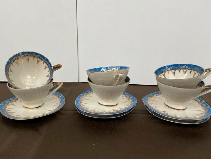 Vintage Bavaria kop en schotel set.WD-026, Huis en Inrichting, Keuken | Servies, Gebruikt, Kop(pen) en/of Schotel(s), Overige stijlen