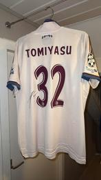 Gesigneerd shirt Tomiyasu Ajax, Ophalen of Verzenden, Zo goed als nieuw, Ajax, Shirt