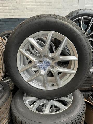 Nieuw En Ongebruikte Volvo Winterset 18” Inch Origineel beschikbaar voor biedingen