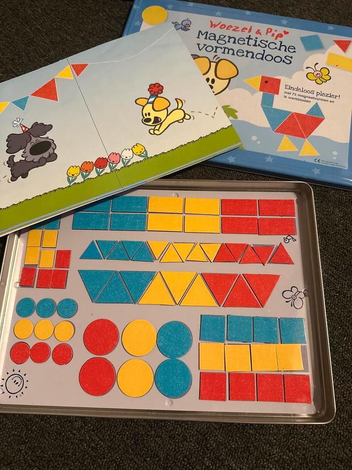 Zwijzen Woezel en Pip Magnetische Vormendoos, Kinderen en Baby's, Speelgoed | Educatief en Creatief, Zo goed als nieuw, Knutselen