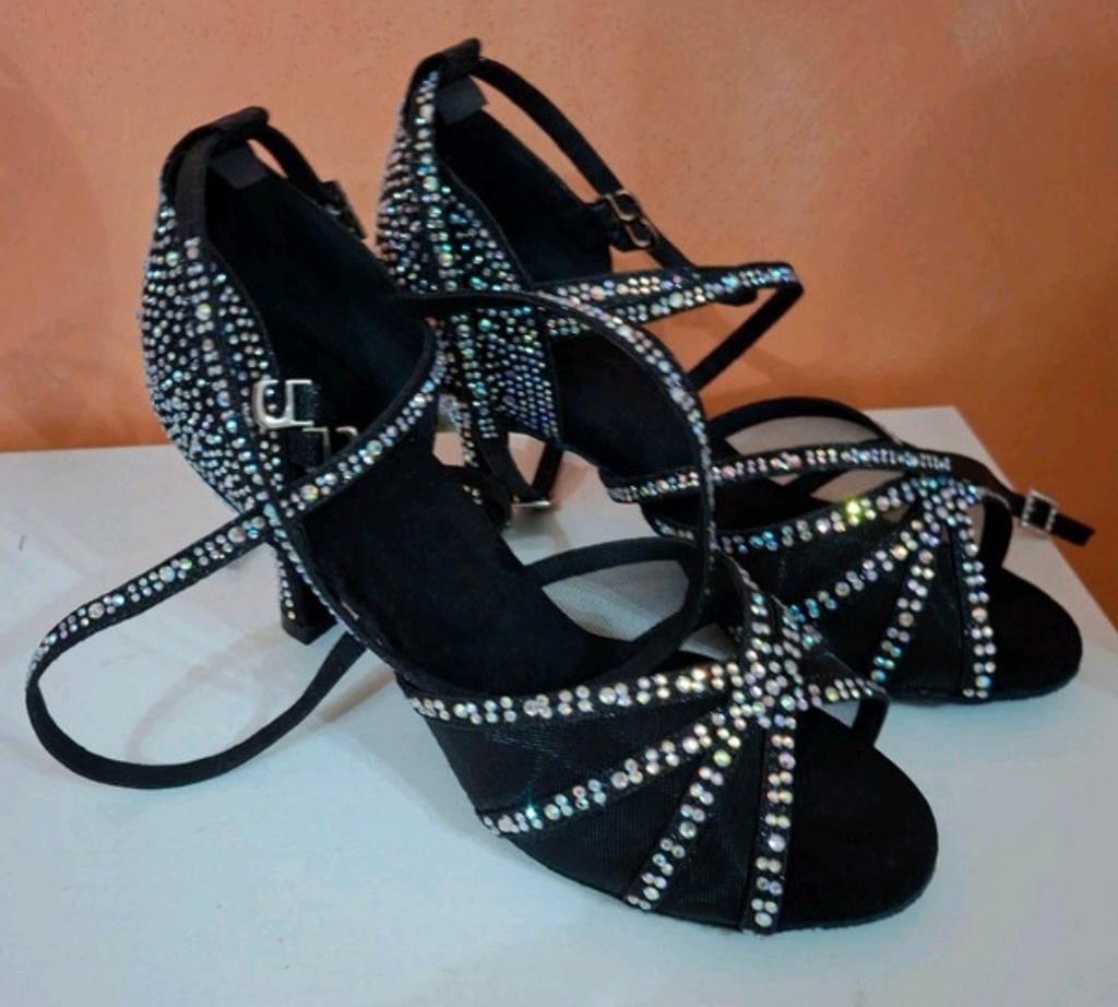 Prachtige nieuwe latin dansschoenen, Sport en Fitness, Ophalen of Verzenden, Nieuw, Schoenen