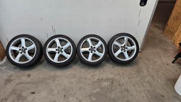 Volvo comet's velgen beschikbaar voor biedingen