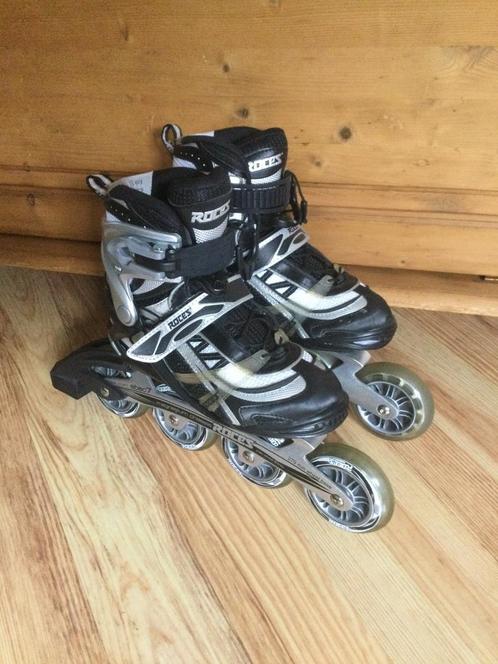 ROCES inline skates maat 37 zwart wit ZGAN, Sport en Fitness, Skeelers, Zo goed als nieuw, Inline skates 4 wielen, Roces, Ophalen of Verzenden