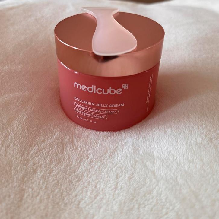 Medicube Collagen Jelly Cream 110ML, Sieraden, Tassen en Uiterlijk, Uiterlijk | Gezichtsverzorging, Nieuw, Verzorging, Gehele gezicht