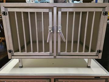 Honden Bench beschikbaar voor biedingen