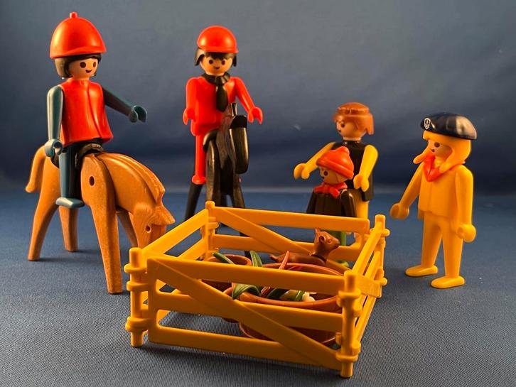 Playmobil Paardenstal met Figuren, Kinderen en Baby's, Speelgoed | Playmobil, Gebruikt, Ophalen of Verzenden