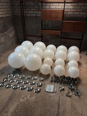Vintage Design Kunststof Hanglampen Jaren70 beschikbaar voor biedingen