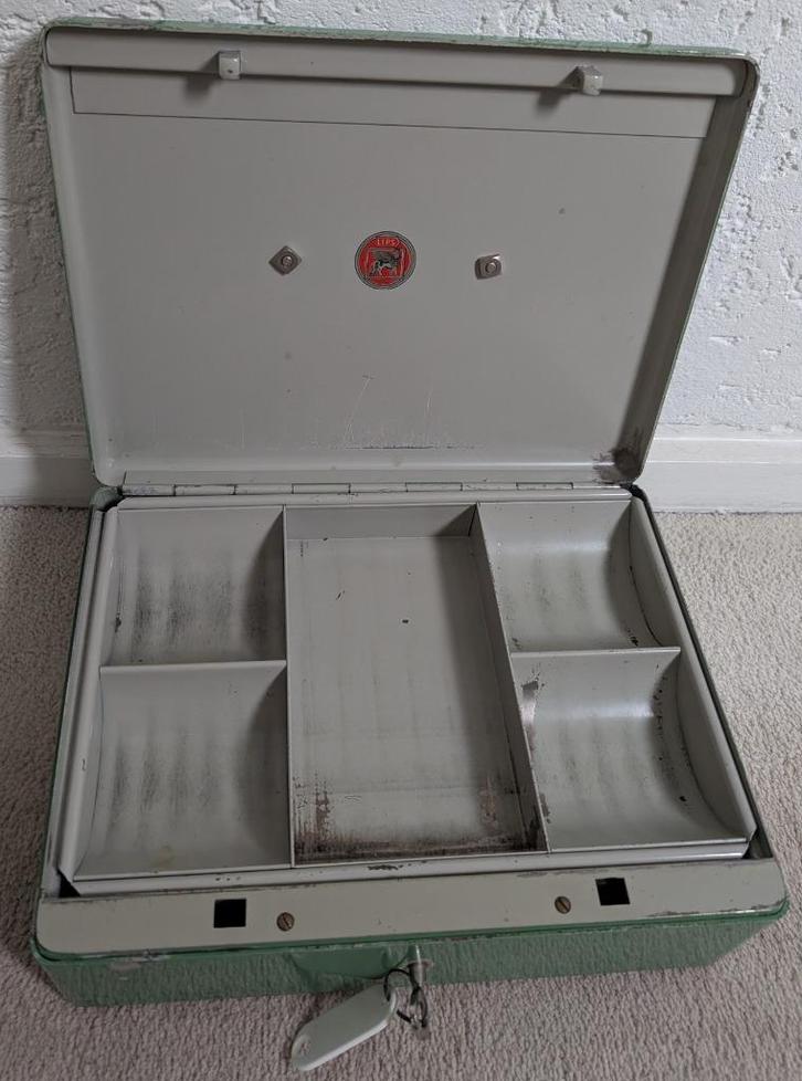 Lips grote metalen geldkist met sleutel, Diversen, Rommelmarktspullen, Gebruikt, Ophalen of Verzenden