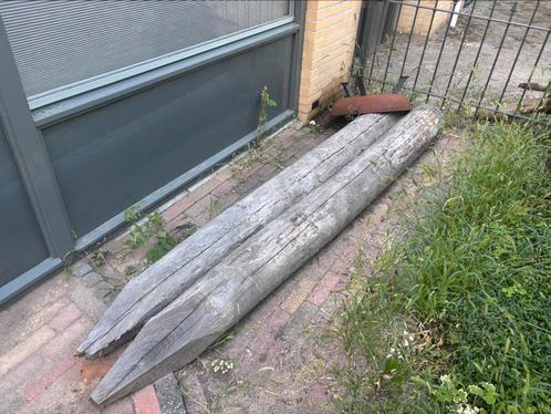 Kastanje houten palen met een diameter van 20-25 cm, Tuin en Terras, Palen, Balken en Planken, Zo goed als nieuw, Palen, 250 cm of meer