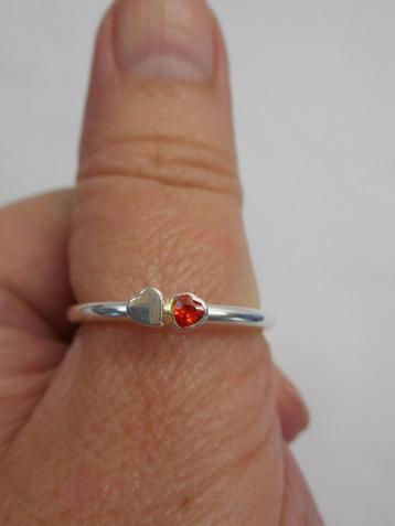 Zilveren stapelring Spinning hartjes maat 17.25 nr.157 beschikbaar voor biedingen