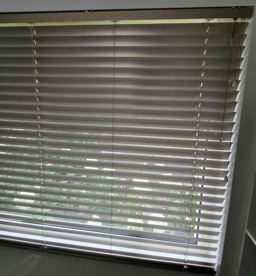 Luxaflex 4 x, Huis en Inrichting, Stoffering | Gordijnen en Lamellen, Zo goed als nieuw, 150 tot 200 cm, 100 tot 150 cm, Grijs
