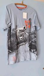 SPLINTERNIEUW C&A HEREN MERK T SHIRT
MAAT L
KLEUR LICHT BLAU, Maat 52/54 (L), Blauw, Nieuw, C&A