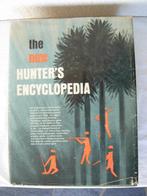 The New Hunter's Encyclopedia jacht jagen jager  1966, Boeken, Natuur, Verzenden, Gelezen, Overige onderwerpen