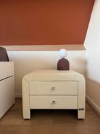 2 Corium Nachtkastjes, Huis en Inrichting, Slaapkamer | Nachtkastjes, Ophalen, Kunststof, Gebruikt, Minder dan 45 cm