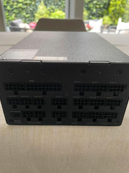 EVGA 220-P2-1600-X2, Computers en Software, Pc- en Netwerkkabels, Zo goed als nieuw, Ophalen