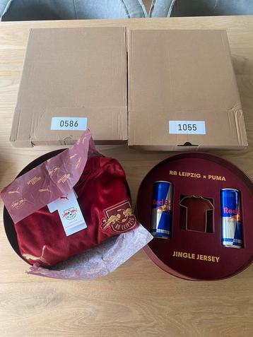 Red bull leizpig Jingle jersey nr 586 & 1055 maat M en L beschikbaar voor biedingen