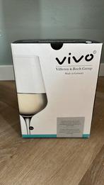 Wijnglazen Vivo nieuw wit en rood 4x, Huis en Inrichting, Keuken | Servies, Nieuw, Glas, Overige stijlen, Glas of Glazen