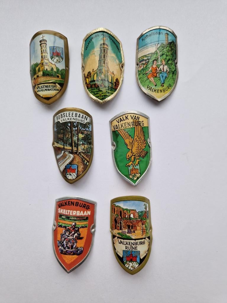 Gebruikte Valkenburg Wandelstok Emblemen (2), Verzamelen, Speldjes, Pins en Buttons, Ophalen of Verzenden, Gebruikt, Stad of Land
