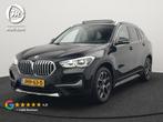 BMW X1 xDrive25e Sportline Plug In Hybrid 222pk Dealer O.H., Auto's, BMW, Leder en Stof, Zwart, Plug-in hybride, Bedrijf