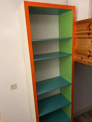 Vrolijk kast kinderkamer  beschikbaar voor biedingen
