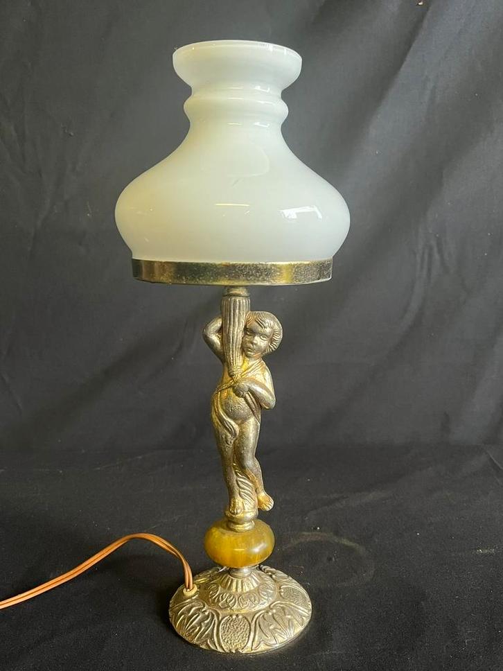 Klassiek / antiek tafellampje, Antiek en Kunst, Antiek | Lampen, Ophalen of Verzenden