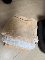 4 Kleine Handdoeken - Gebruikt, maar goed!, Huis en Inrichting, Ophalen, Gebruikt, Beige, Handdoek
