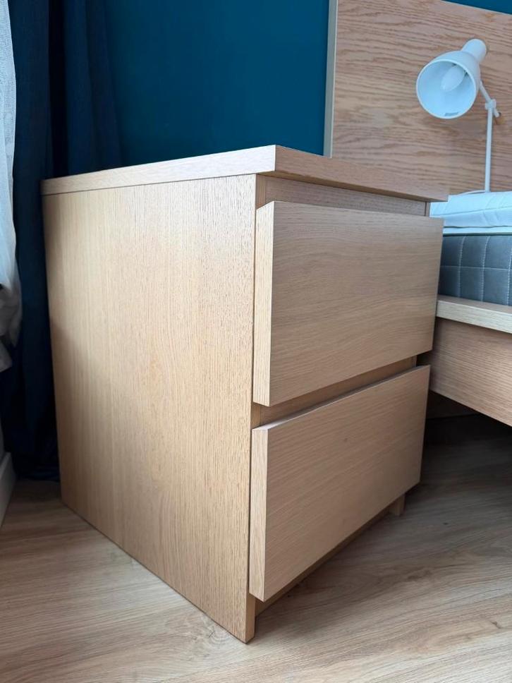 IKEA Malm 160x200 cm bed + 2 Malm nightstands, Huis en Inrichting, Slaapkamer | Bedden, Zo goed als nieuw, Tweepersoons, 160 cm