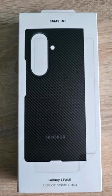 Galaxy Z Fold7 Carbon Shield Hoesje beschikbaar voor biedingen