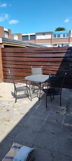 3 tuinstoelen + 1 tuintafel, Ophalen, Gebruikt, 3 zitplaatsen, Tuinset