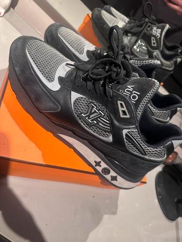 Louis vuitton heren schoenen 42 beschikbaar voor biedingen