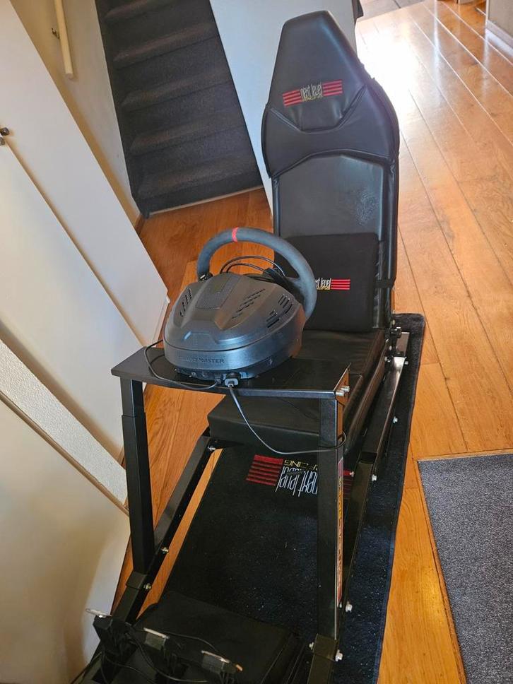 Next Level Racing F-GT playseat+Thrustmaster T300RS Ferrari, Spelcomputers en Games, Spelcomputers | Overige Accessoires, Zo goed als nieuw