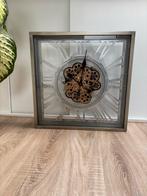 Unieke Vierkante Klok met Tandwielen, Huis en Inrichting, Ophalen, Zo goed als nieuw, Analoog, Wandklok