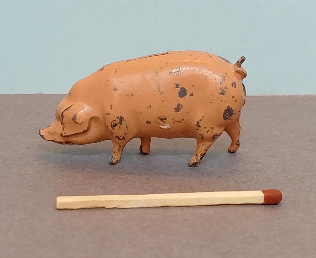 Varken, miniatuur, van metaal, Verzamelen, Beelden en Beeldjes, Zo goed als nieuw, Dier, Ophalen of Verzenden