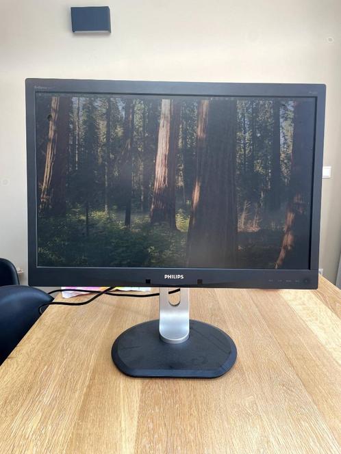 Philips Brilliance 240P4QJEB Monitor - Uitstekend staat, Computers en Software, Monitoren, Zo goed als nieuw, 60 Hz of minder