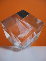presse papier kristallen kubus met afbeelding 3D zeilboot, Ophalen of Verzenden