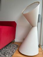 LaLa designlamp door Kundalini Italie, Huis en Inrichting, Lampen | Vloerlampen, Ophalen, Zo goed als nieuw, 150 tot 200 cm, Modern