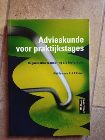 Studieboeken organisatie/ economie/ rijlessen en spaans beschikbaar voor biedingen