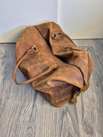 Stoere leren weekendtas | handgemaakt in Vietnam | 42 liter beschikbaar voor biedingen