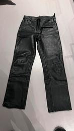 Zwarte leren broek - Maat S (31), Kleding | Heren, Ophalen of Verzenden, Zo goed als nieuw, Overige maten, Zwart