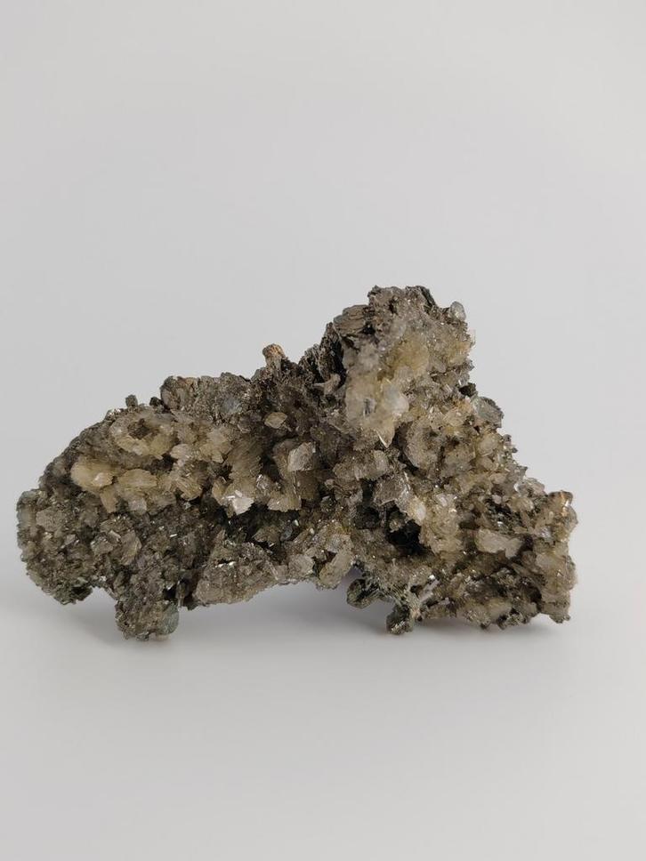 Bariet met markasiet, Verzamelen, Mineralen en Fossielen, Ophalen of Verzenden