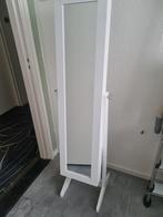 Sieraden kastje met passpiegel ineen., Ophalen