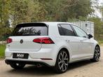 Volkswagen Golf 2.0 TSI 245pk 7-DSG 5D 2019 Wit Pano, Auto's, 1345 kg, 4 cilinders, 1984 cc, Wit