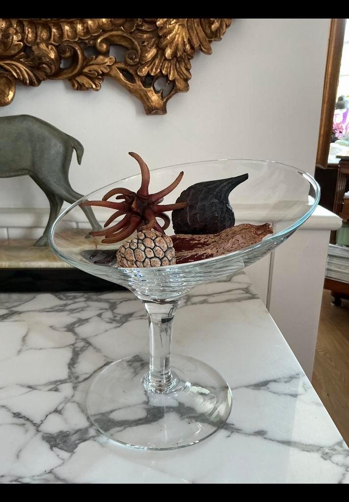 Schaal op voet, serveerschaal,mpresenteerschaal asymmetrisch, Huis en Inrichting, Woonaccessoires | Schalen en Manden, Zo goed als nieuw