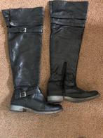 Zwarte knielaarzen maat 39, Kleding | Dames, Ophalen of Verzenden, Gedragen, Zwart, Hoge laarzen