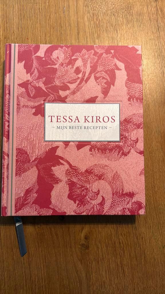 Tessa Kiros - Tessa Kiros, Boeken, Kookboeken, Zo goed als nieuw, Italië, Ophalen of Verzenden
