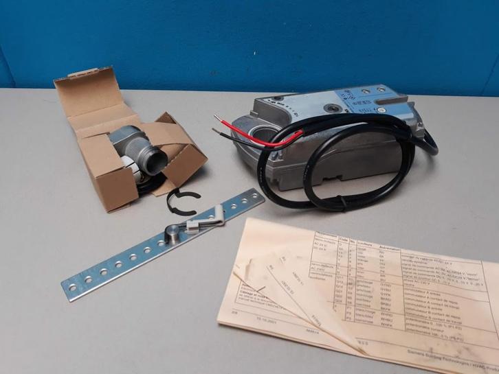 Servomotor kogelkraan Siemens GMA121-1E Nieuw in doos, Doe-het-zelf en Verbouw, Verwarming en Radiatoren, Nieuw, Cv-ketel of Combi-ketel