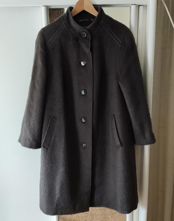 Taupekleurige Lama mantel Kärner – valt als 42, Kleding | Dames, Jassen | Winter, Gedragen, Maat 38/40 (M), Overige kleuren, Verzenden