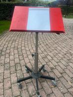 Verrijdbare Tafel - Handig & Flexibel!, Doe-het-zelf en Verbouw, Zwenkwielen, Ophalen of Verzenden, Gebruikt
