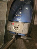 Miele stofzuiger, Witgoed en Apparatuur, Stofzuigers, Gebruikt, Stofzuiger, 1600 tot 2000 watt, Ophalen